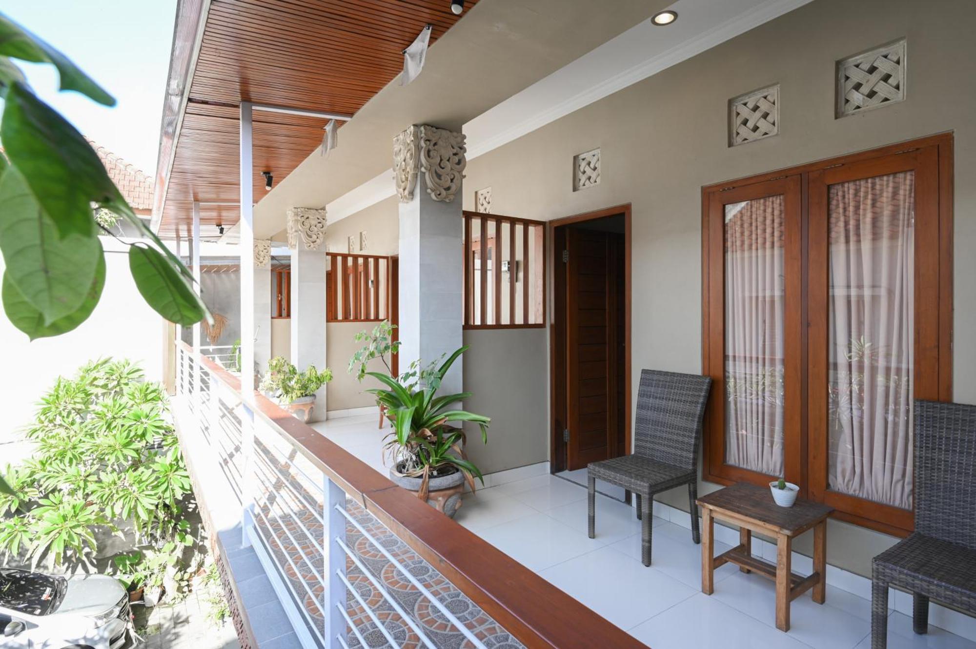 RedDoorz near Mertasari Beach 2 Pesanggaran Bagian luar foto
